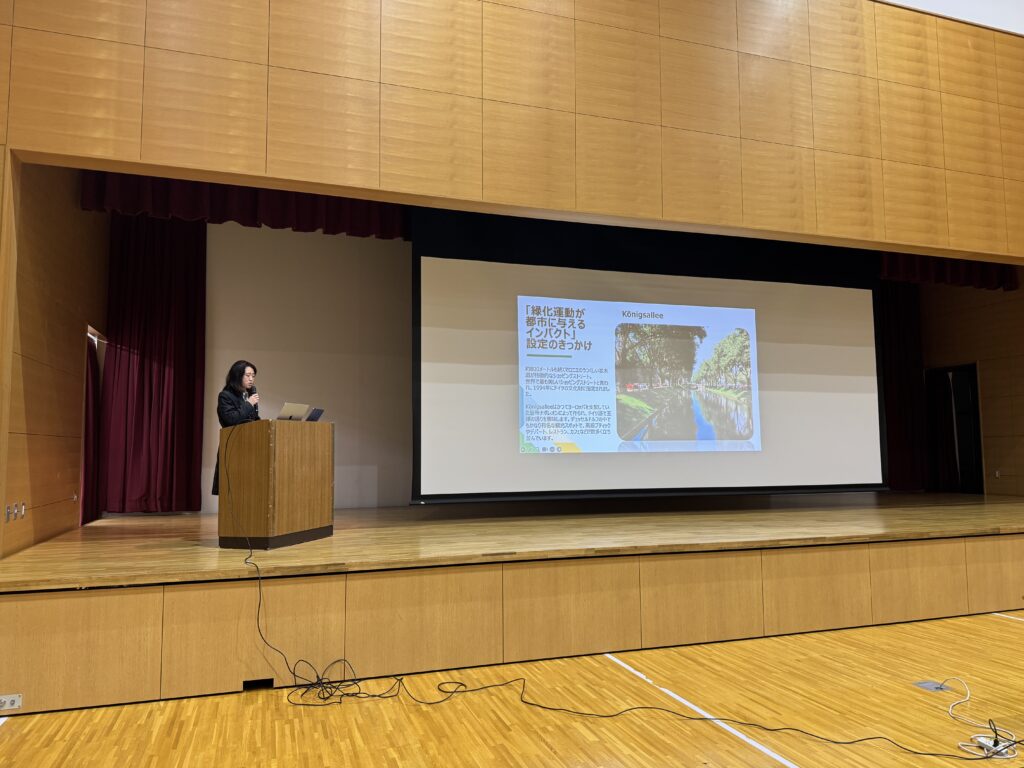 2年CCC最終発表_8